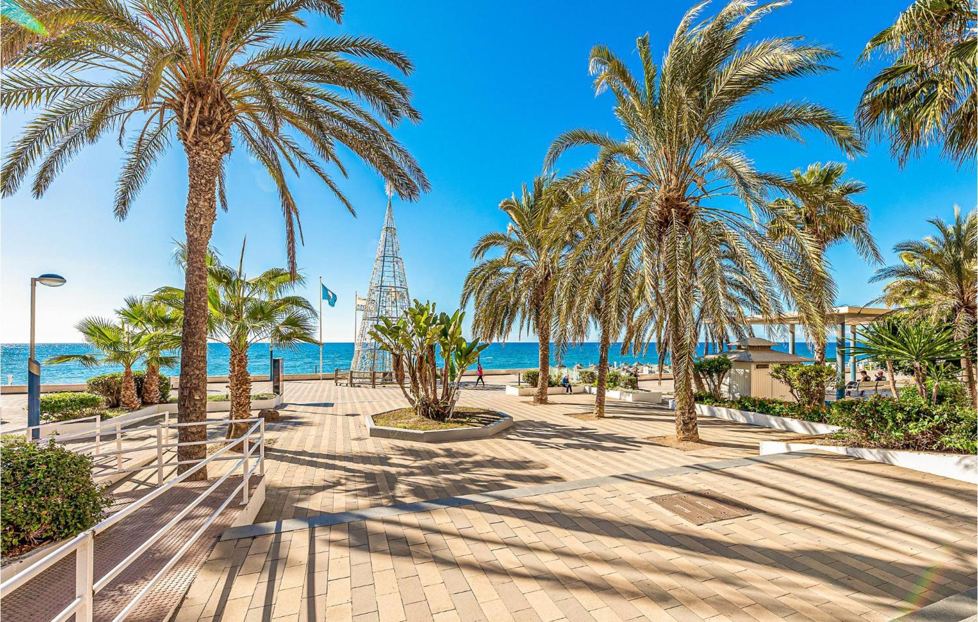 Gorgeous Apartment In Torrox With Wifi Buitenkant foto